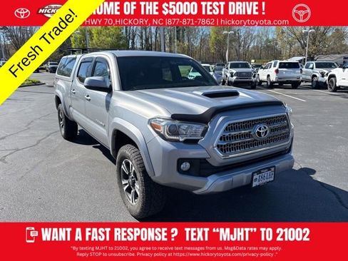 Used 2017 Toyota Tacoma TRD Sport w/ Tow Package image 1