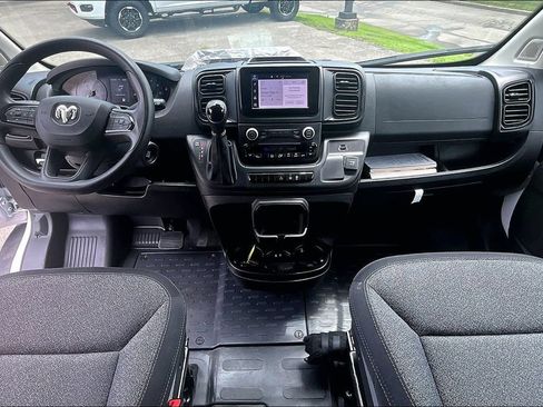 Used 2023 RAM ProMaster 3500 FWD image 12