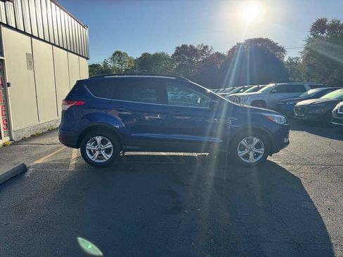 Used 2016 Ford Escape SE w/ Equipment Group 201A image 7