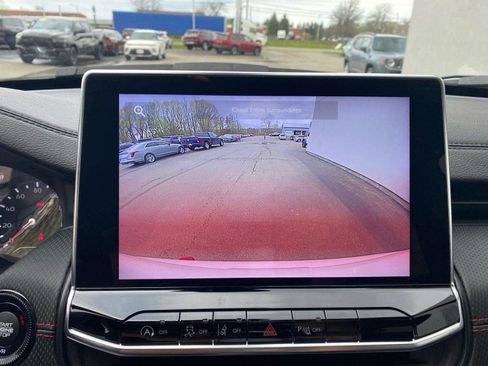 Used 2024 Jeep Compass Trailhawk image 16