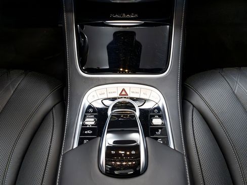 Used 2020 Mercedes-Benz Maybach S 650 image 39