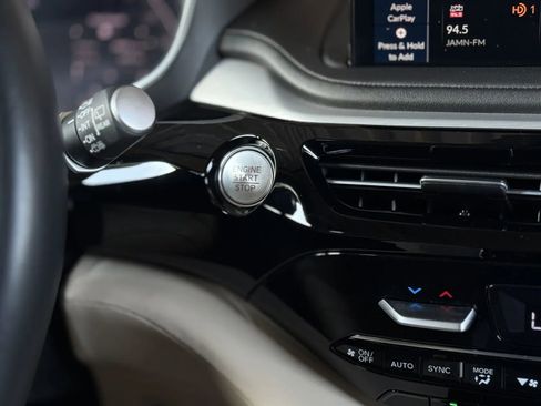 Used 2025 Acura MDX SH-AWD w/ Technology Package image 32