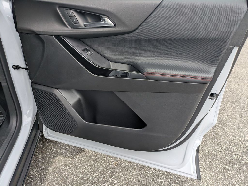 New 2027 Chevrolet Equinox RS w/ Safety and Technology Package FWD image 37