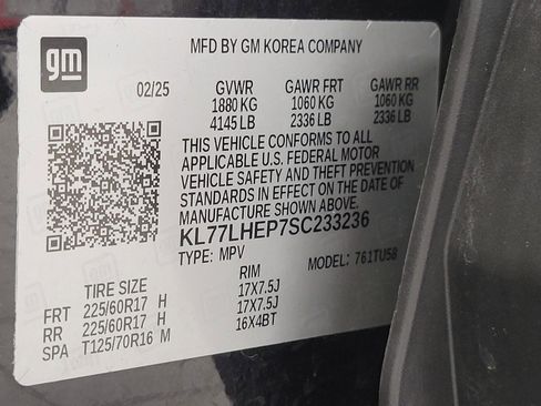 Used 2025 Chevrolet Trax LT w/ LT Convenience Package image 28