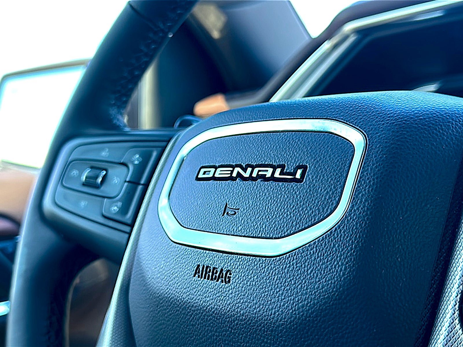 Used 2023 GMC Sierra 1500 Denali w/ Denali Reserve Package AWD/4WD image 33