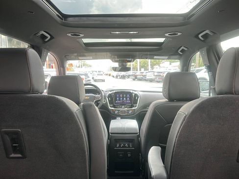 Used 2023 Chevrolet Traverse High Country FWD image 60
