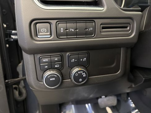 Used 2021 Chevrolet Tahoe LT image 15