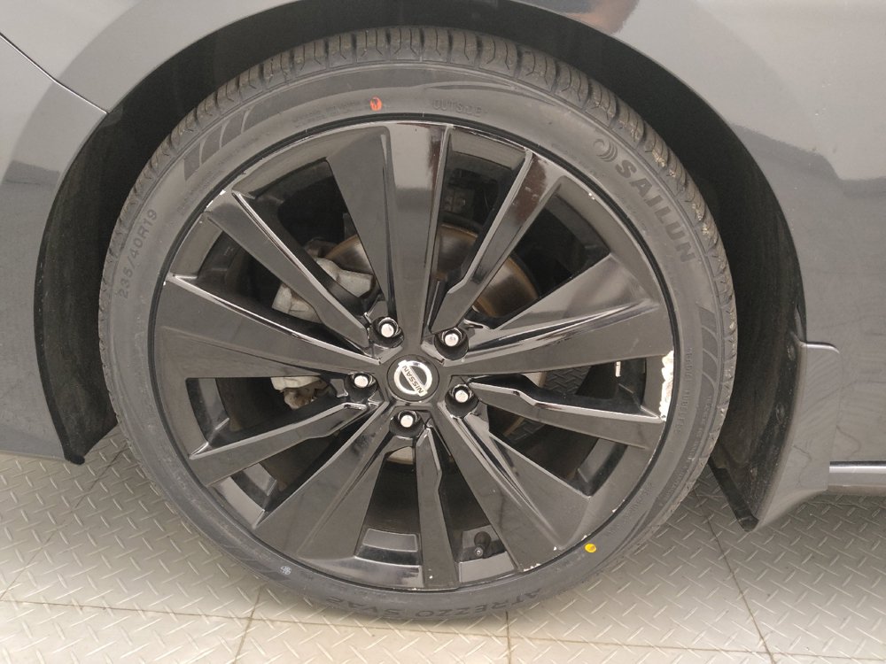 Used 2019 Nissan Altima 2.5 Platinum FWD image 31