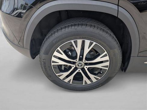 Used 2025 Mercedes-Benz GLA 250 image 23