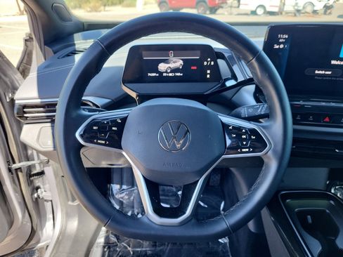Used 2023 Volkswagen ID.4 Pro AWD/4WD image 9