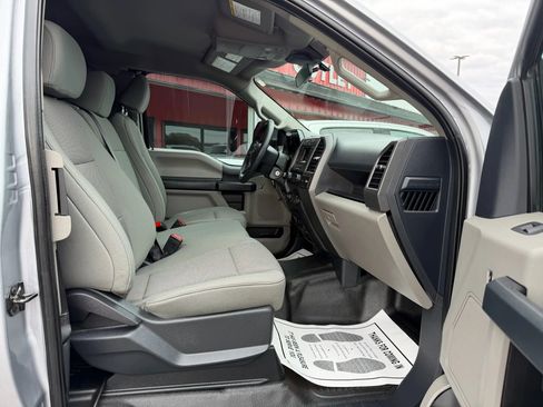 Used 2022 Ford F250 XL w/ Power Equipment Group image 12