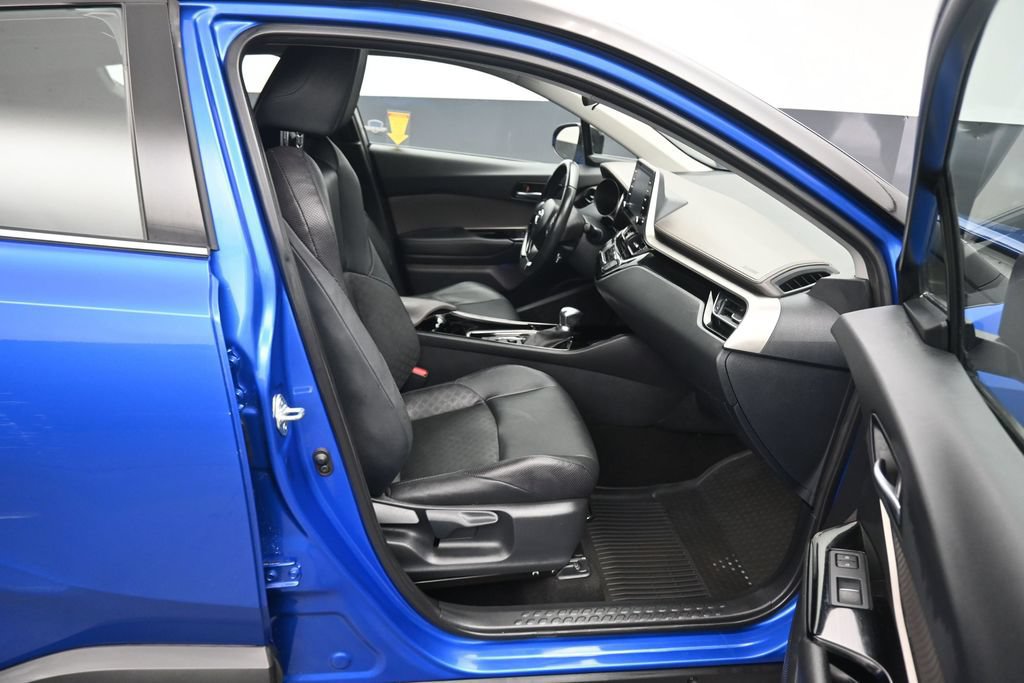 Used 2021 Toyota C-HR Limited FWD image 38