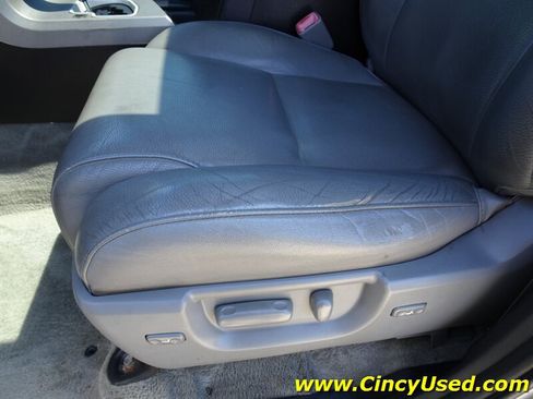 Used 2011 Toyota Sequoia Limited AWD/4WD image 35