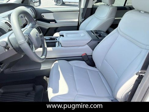 New 2026 Ford Expedition Active RWD image 9