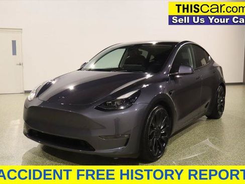 Used 2023 Tesla Model Y Performance AWD/4WD image 3