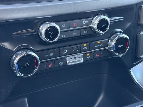 Used 2023 Ford F150 Lariat w/ Equipment Group 502A High image 17