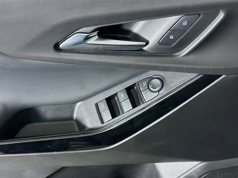 Used 2025 Chevrolet Equinox LT image 15