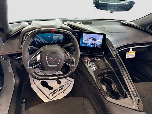 New 2024 Chevrolet Corvette E-Ray w/ Stealth Interior Trim Package image 23