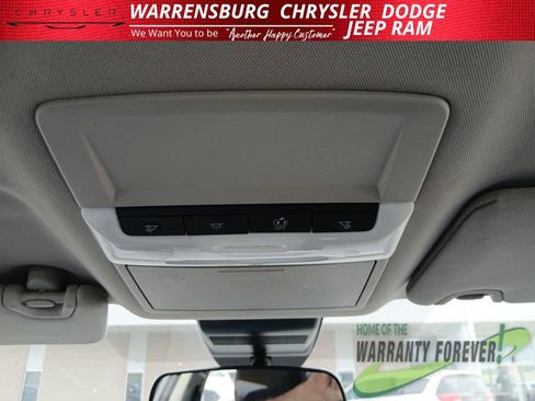 Used 2024 Nissan Altima 2.5 SV FWD image 30