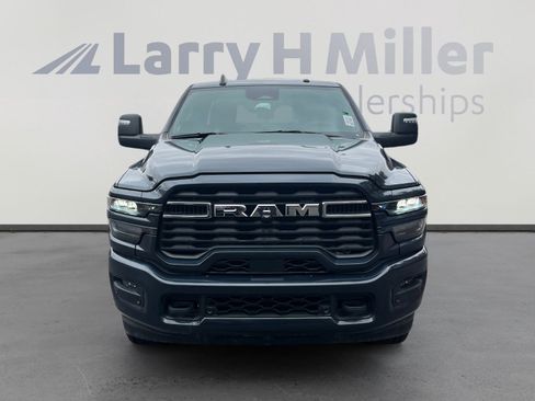 New 2025 RAM 2500 Big Horn AWD/4WD image 8