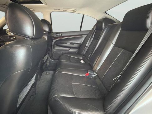 Used 2011 INFINITI G37 Journey w/ Premium Pkg image 33
