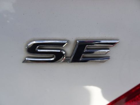 Used 2013 Toyota Camry SE image 35