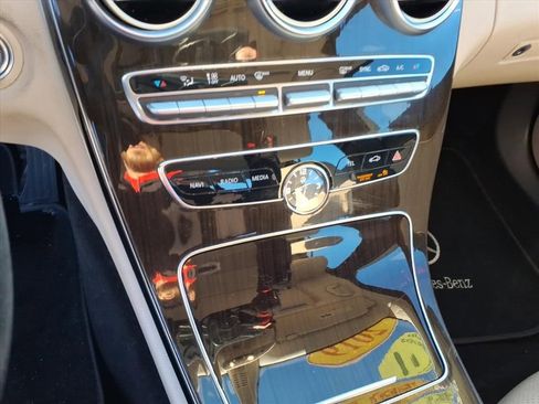 Used 2019 Mercedes-Benz C 300 C300 image 32