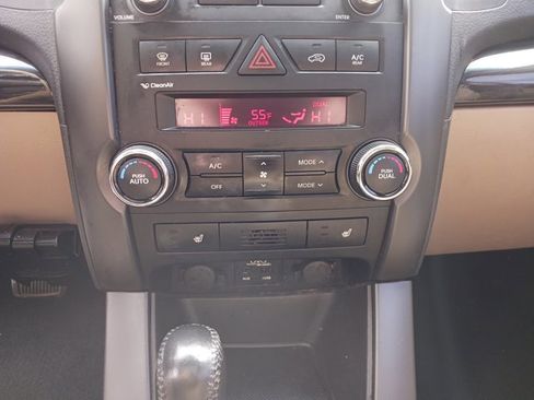 Used 2013 Kia Sorento EX w/ EX V6 Premium Pkg image 22