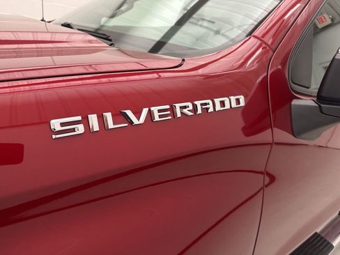 Used 2023 Chevrolet Silverado 1500 LT image 10