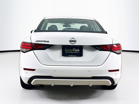 Used 2025 Nissan Sentra SV FWD image 7