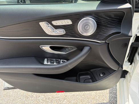 Used 2020 Mercedes-Benz E 350 Sedan image 11