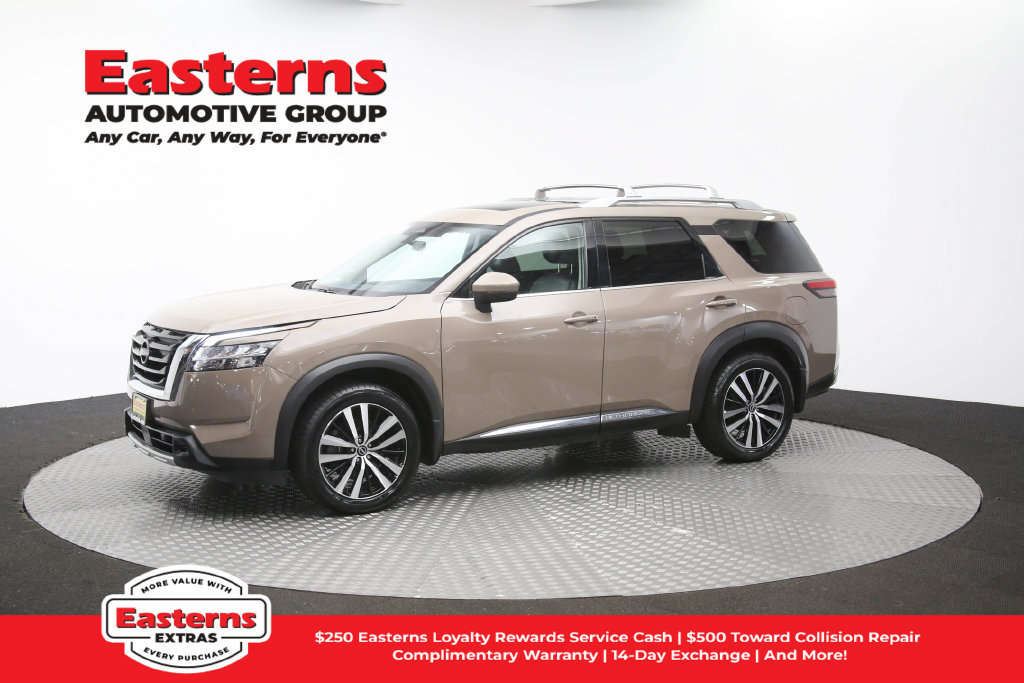 Used 2023 Nissan Pathfinder Platinum w/ Cargo Package AWD/4WD image 61