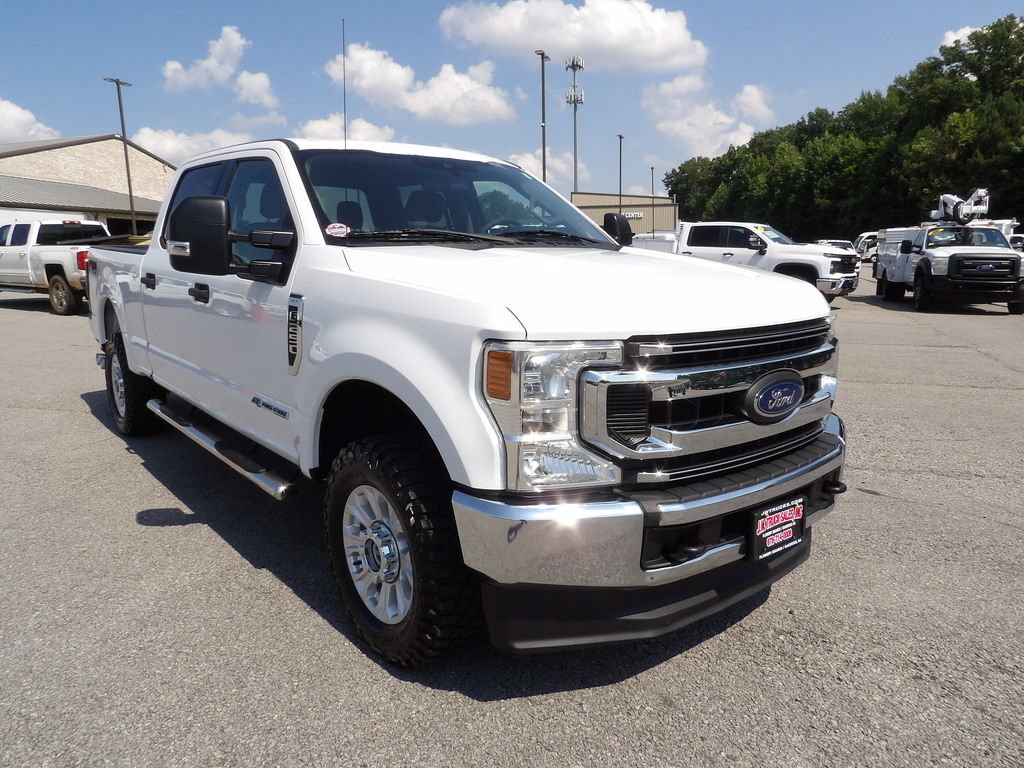 Used 2020 Ford F250 XLT w/ FX4 Off-Road Package AWD/4WD image 11