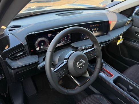 New 2026 Nissan Kicks SR image 17