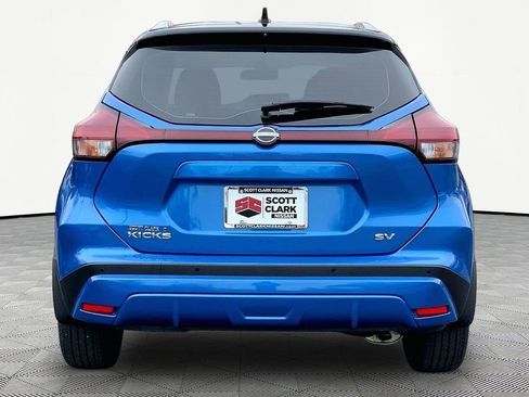 Used 2023 Nissan Kicks SV image 6