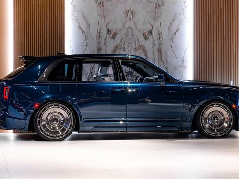 Used 2026 Rolls-Royce Cullinan AWD/4WD image 5