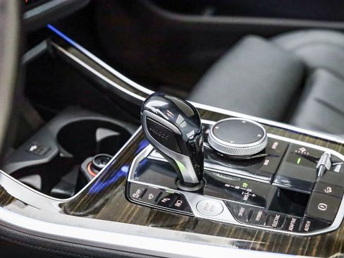 Used 2021 BMW X5 xDrive45e w/ Parking Assistance Package image 24