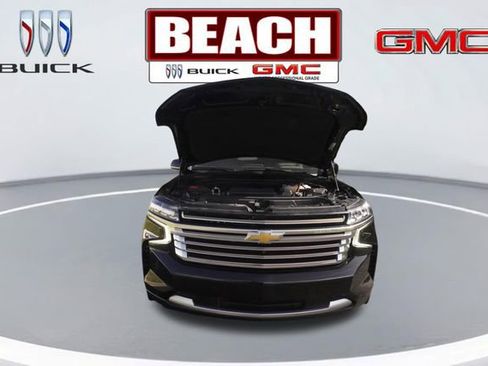 Used 2024 Chevrolet Tahoe High Country AWD/4WD image 9