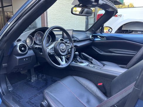 Used 2019 MAZDA MX-5 Miata RF Grand Touring image 14