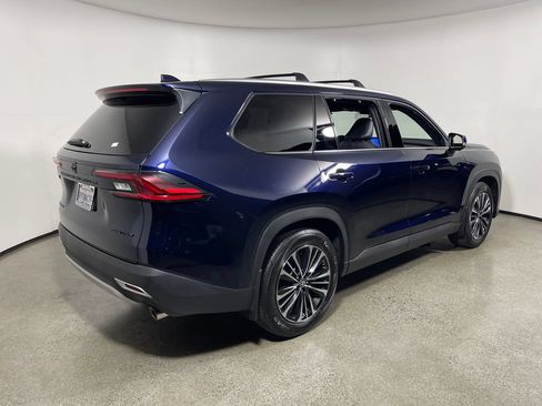 Certified 2026 Toyota Grand Highlander AWD Hybrid image 3