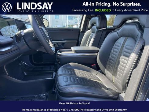 Used 2022 Rivian R1T Adventure image 11