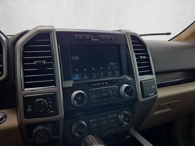 Used 2018 Ford F150 Lariat w/ Equipment Group 502A Luxury AWD/4WD image 14
