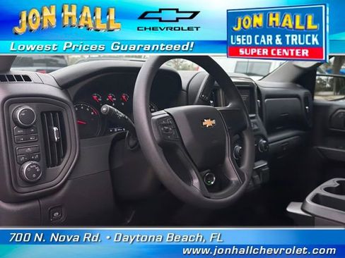 Used 2025 Chevrolet Silverado 1500 Custom image 24