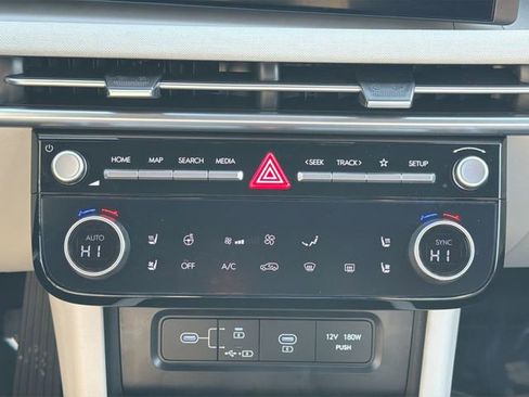 New 2025 Hyundai Tucson Limited image 19