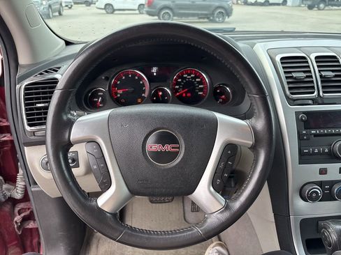 Used 2010 GMC Acadia SLE image 28