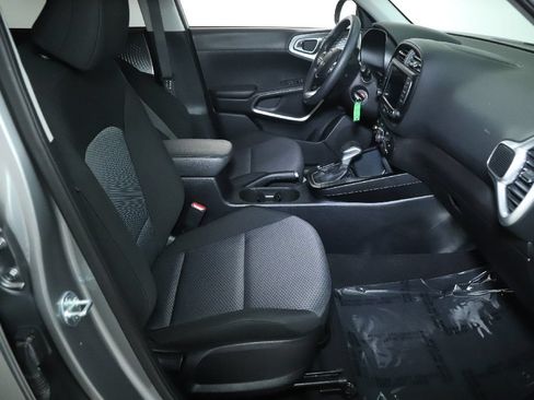 Used 2023 Kia Soul LX FWD image 32