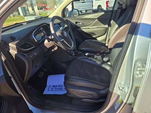 Used 2022 Buick Encore Preferred w/ Safety Package image 7
