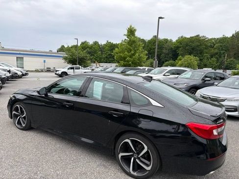 Used 2020 Honda Accord Sport image 2