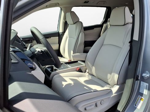 New 2026 Honda Odyssey Touring image 7