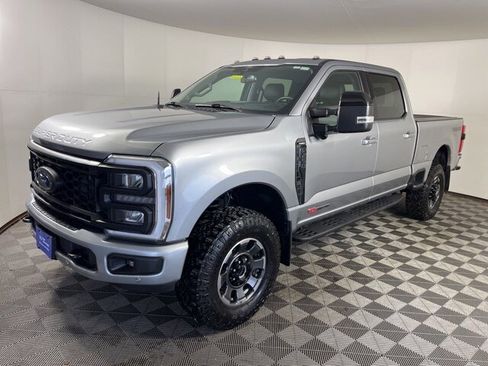 Certified 2024 Ford F250 Lariat w/ Lariat Ultimate Package image 3